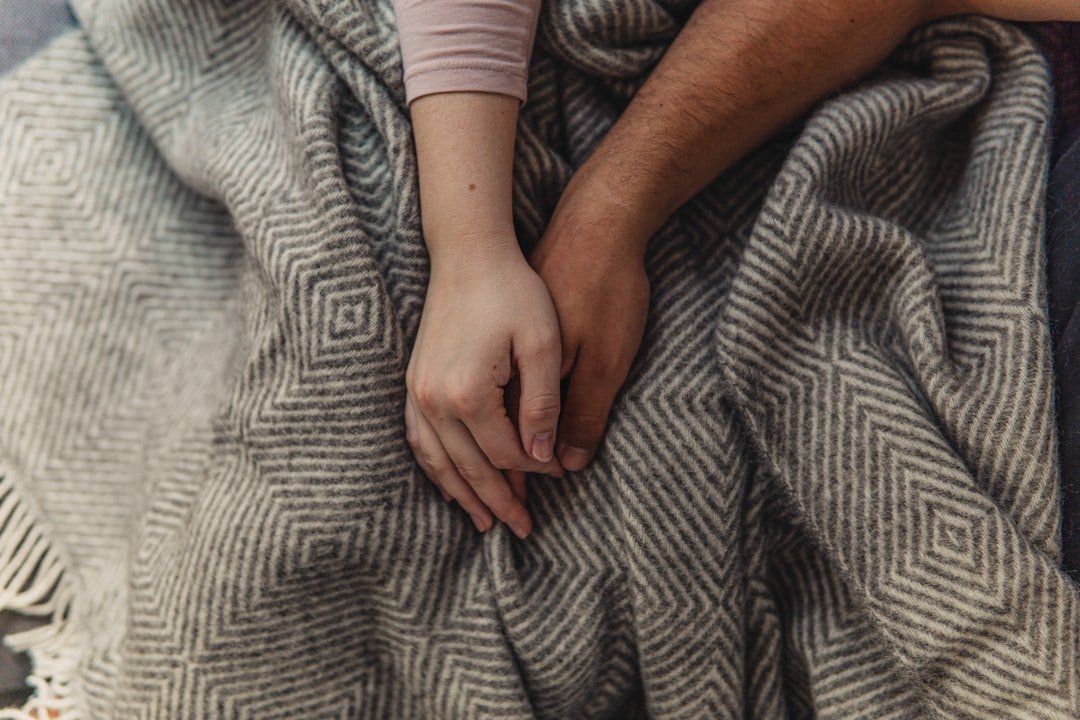 découvrez l'importance des relations dans notre vie quotidienne. explorez des conseils et des astuces pour améliorer vos interactions, renforcer vos liens et naviguer à travers les défis relationnels. que ce soit en amitié, en famille ou en couple, trouvez des ressources pour bâtir des relations saines et épanouissantes.